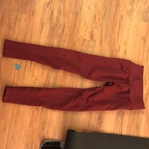 Alphalete Revival Leggings - Garnet Red